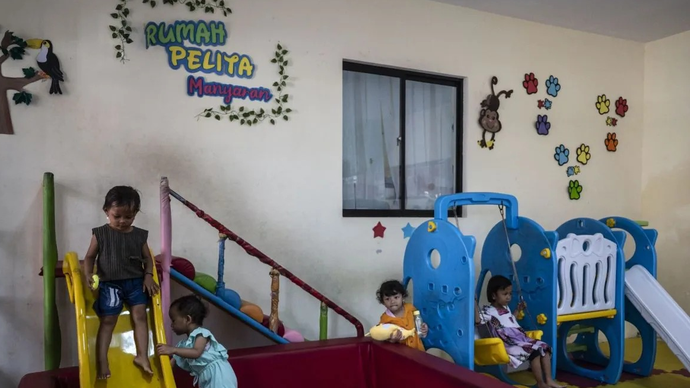 Kegiatan anak di Rumah Pelita, Manyaran, Semarang, Jawa Tengah, Senin (13/4/2026). Rumah Pelita merupakan fasilitas penitipan anak yang diinisiasi oleh Pemerintah Kota Semarang. (ANTARA FOTO/Aprillio Akbar/wsj)