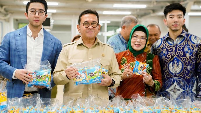 Konimex Group resmi melepas ekspor produk makanan wafer dan biskuit ke Jepang, dalam acara yang dihadiri langsung oleh Menteri Perdagangan Budi Santoso