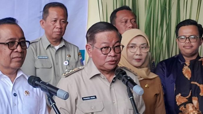 Pratikno dan Pramono Anung