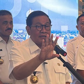 Kasus Aduan Dibalas AI, Pramono Copot Lurah Kalisari dan 2 Pejabat Lainnya