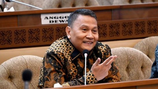 DPR Minta KPU Jelaskan Dugaan Pasal Selundupan buat Loloskan Gibran di Pilpres