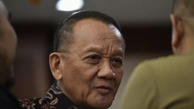 Jaksa penuntut umum dari Komisi Pemberantasan Korupsi (KPK) menuntut mantan Sekretaris Mahkamah Agung periode 2011&ndash;2016, Nurhadi, dengan hukuman 7 tahun penjara dalam perkara dugaan penerimaan gratifikasi dan tindak pidana pencucian uang (TPPU).