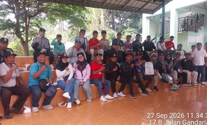 Perwakilan SSB peserta Kompetisi Sepakbola Piala Ketua MK 2026 menghadiri acara technical meeting di Kompleks Lapangan YonZikon 14, Jagakarsa, Jakarta Selatan, Minggu, 27 September 2026.  