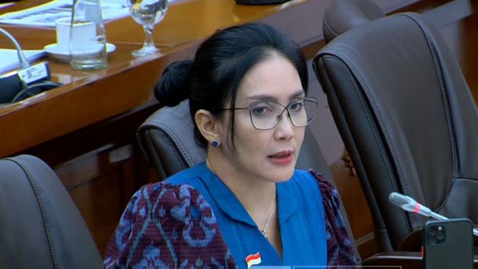 Rieke PDIP Interupsi di Rapat Paripurna DPR, Minta Pemerintah Batalkan ...