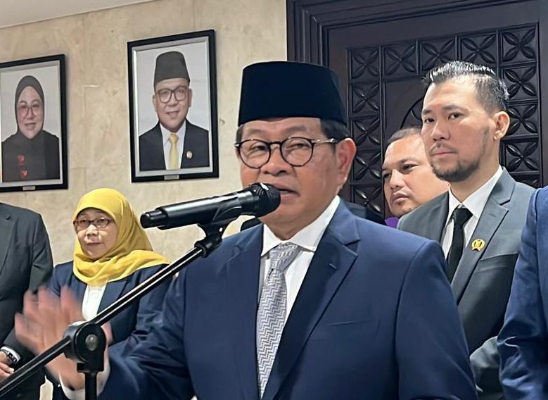 Pramono Anung di gedung DPRD DKI Jakarta, Senin, 13 April 2026.  <b>(NTVNews.id/Adiansyah)</b>