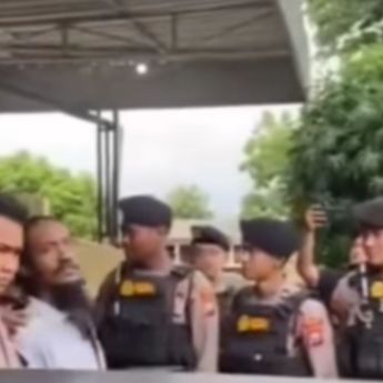 Abdul Halim, Mantan Kepala Desa Miliarder di Gresik Ditangkap Polisi Gegara Ini