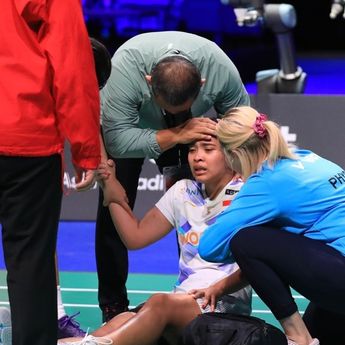 Retired di Semifinal Denmark Open 2024, Pelatih Ungkap Kondisi Cedera Gregoria Mariska: Sakitnya Sampai ke Pinggang