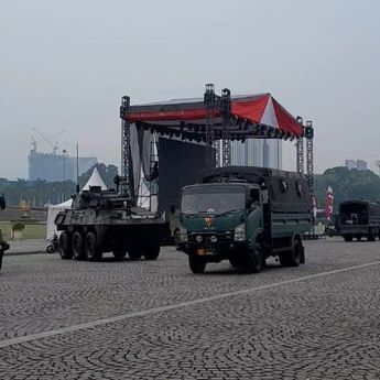 TNI Mohon Maaf, Lalu Lintas di Kawasan Monas Terganggu saat TNI Fair HUT ke-80