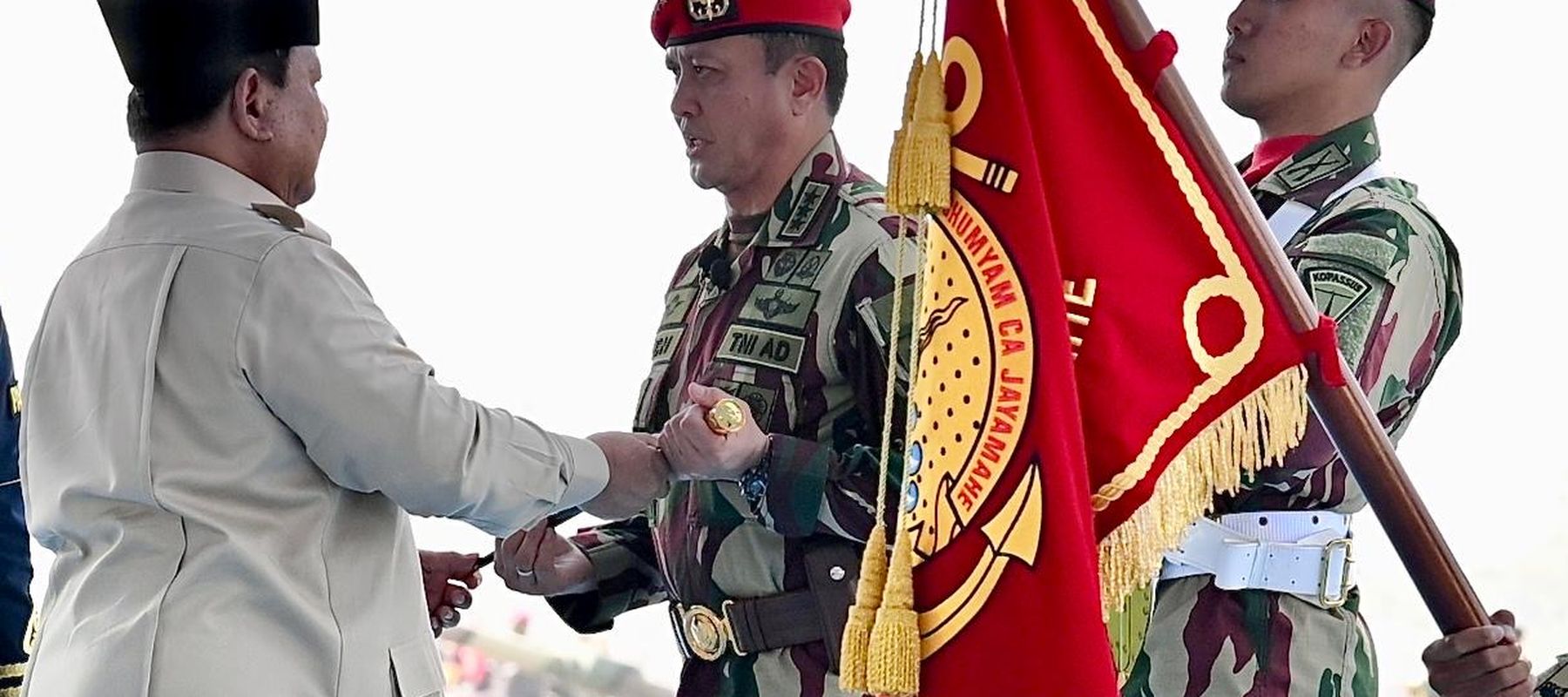 Presiden Prabowo lantik dan kukuhkan Panglima Kopassus