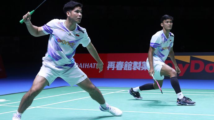 Muhammad Shohibul Fikri/Daniel Marthin harus takluk dari juara dunia 2023 Kang Min Hyuk/Seo Seung Jae (Korea Selatan). Fikri/Daniel kalah dari Kang/Seo lewat rubber game dengan skor 21-12, 15-21, 19-21.  