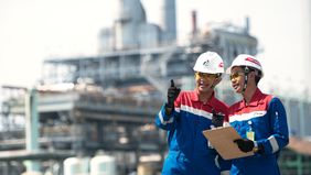 Di sektor hulu, lanjut Arya, Pertamina  mengedukasi masyarakat tentang proses produksi Minyak dan Gas Bumi (Migas), membangun fleksibilitas Kilang, pembangunan infrastruktur energi.