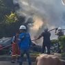 VIDEO: Sedan Hitam Terbakar di Kawasan Suryacipta Karawang