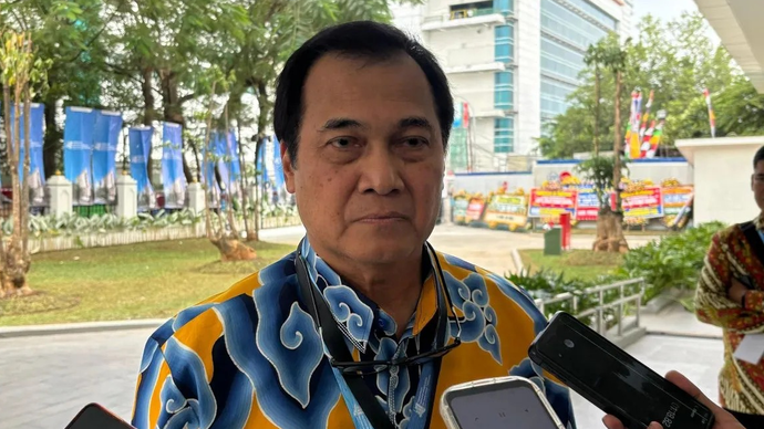 Arsip- Direktur Utama Rumah Sakit Hasan Sadikin (RSHS) Rachim Dinata Marsidi saat memberikan keterangan di Kota Bandung, Jawa Barat. ANTARA/Rubby Jovan