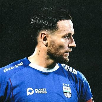 The Jakmania Laporkan Marc Klok ke PSSI