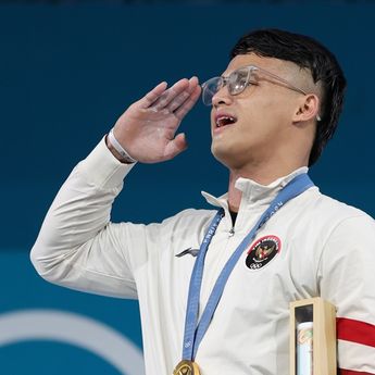 Foto-foto Rizki Juniansyah Rebut Emas di Olimpiade Paris 2024