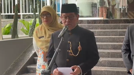 Pramono Ancam Sanksi ASN Bandel Tak Naik Transportasi Umum di Hari Rabu