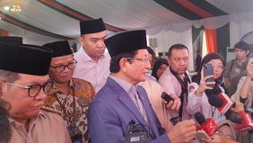 Menteri Agama RI yang juga menjabat sebagai Imam Besar Masjid Istiqlal, Nasaruddin Umar, berbicara soal posisinya yang kini merangkap tiga jabatan. Selain memimpin Kementerian Agama dan Masjid Istiqlal, ia juga dipercaya sebagai Rektor Universitas PT