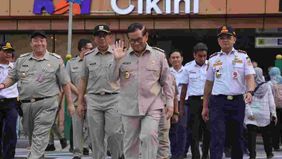 Gubernur DKI Jakarta, Pramono Anung meresmikan pengoperasian jalur penyeberangan jalan yang dilengkapi lampu lalu lintas khusus untuk pejalan kaki (Pelican Crossing) di Stasiun Cikini, Jakarta Pusat, pada Senin, 15 September 2025.