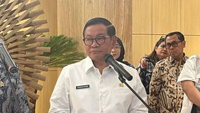 Gubernur DKI Jakarta, Pramono Anung mengungkapkan bahwa sebanyak tujuh mobil dilaporkan rusak akibat tertimpa pohon tumbang di sejumlah titik di Jakarta, menyusul hujan deras dan angin kencang yang melanda wilayah ibu kota.