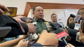 Panglima TNI Jenderal TNI Subiyanto mengungkapkan bahwa rapat tadi membahas PDN dengan fokus anggaran untuk Papua. 