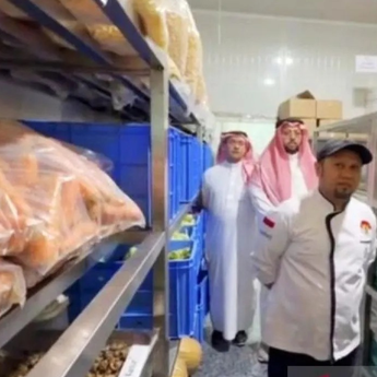Kemenhaj Pastikan Konsumsi Jamaah Haji di Madinah Aman, Sesuai Selera Nusantara