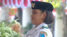 Profil Bianca Alessia, Pembawa Baki Bendera HUT ke-80 RI di Istana