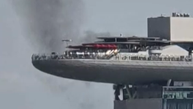 Pada Selasa, 28 Oktober 2025, kebakaran terjadi di lantai 55 Marina Bay Sands (MBS), Singapura. Kebakaran melibatkan sebuah matras plastik di area balkon kamar hotel pada Tower 3 sekitar pukul 15.30 waktu setempat.