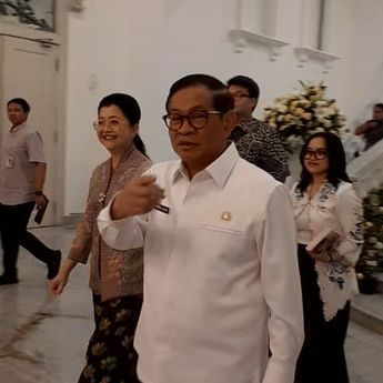 Pramono dan Buku "Panggung Depan Panggung Belakang", Bagikan Nilai Kehidupan untuk Generasi Muda