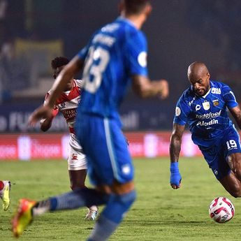 Hasil Babak I Madura United vs Persib Bandung: Sengit tapi Belum Ada Gol yang Tercipta 