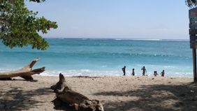 Seorang turis Jerman berusia 64 tahun tewas setelah tergilas kendaraan ATV saat sedang berjemur di pantai Spanyol.