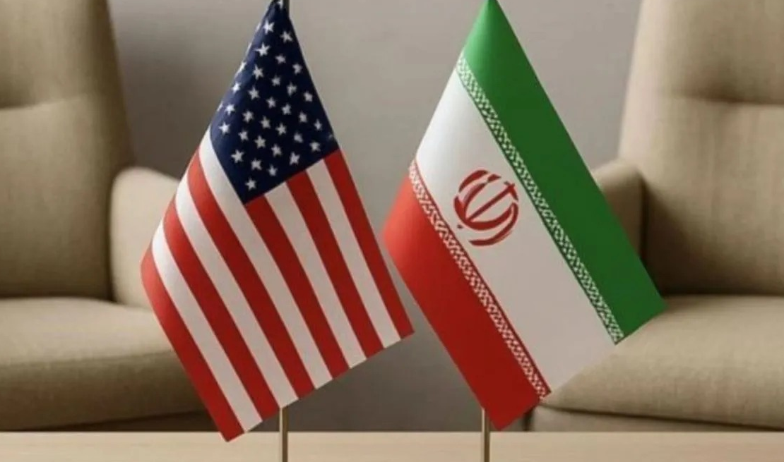 Ilustrasi - Bendera negara Iran dan Amerika Serikat. ANTARA/Anadolu Ajansi/pri. <b>(Antara)</b>