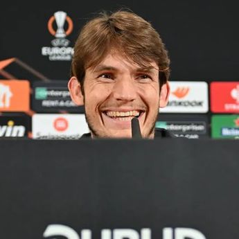 Kapten Atalanta Marten de Roon Bakal Teriak Lebih Keras di Final Liga Europa 2023/2024