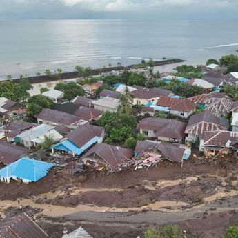 Banjir Bandang Terjang Ternate, 7 Orang Tewas Puluhan Rumah Rusak Parah