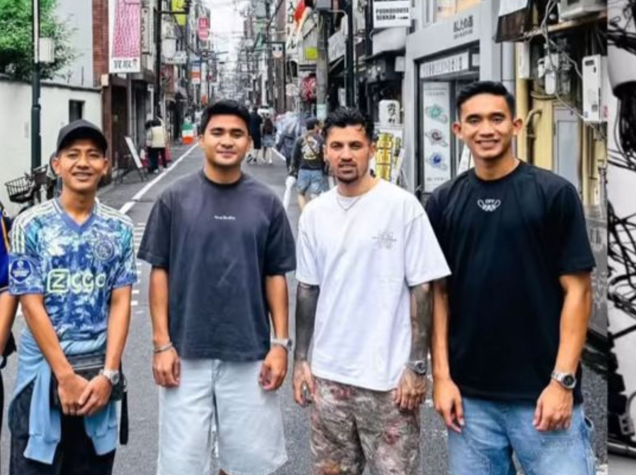 Rizky Ridho, Asnawi, Stefano dan Beckham di Jepang <b>(Instagram @asnawi_bhr)</b>