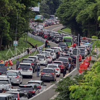 Puncak Bogor Macet Banget, Polres Bogor Terapkan Sistem Satu Arah