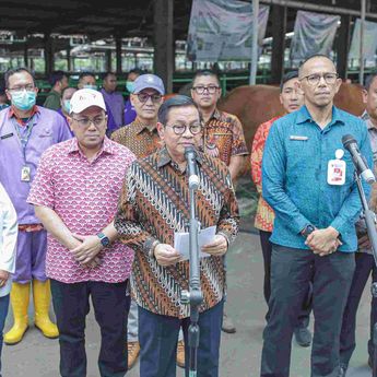 Pramono Turunkan Ratusan Juru Sembelih Hewan Kurban