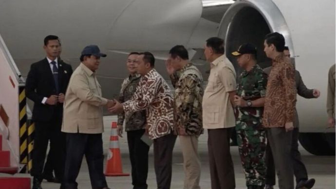 Disambut Dasco Serta Jajaran Menteri, Prabowo Tiba di Jakarta Usai Kunjungan Kenegaraan ke Singapura dan Rusia