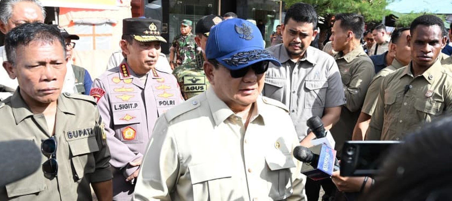 Presiden Prabowo tinjau lokasi bencana di Sumatera