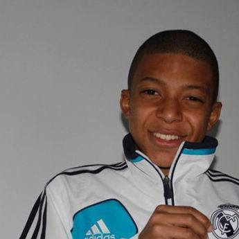 Ibunda Ungkap Alasan Kylian Mbappe Baru Gabung Real Madrid Musim Ini