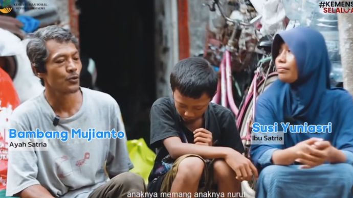 Satria Ikhwan Puji Saputra Bersama Keluara