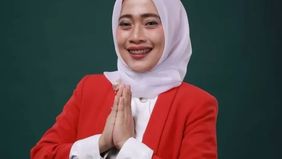 Tia Rahmania mendatangi Bareskrim untuk berkonsultasi terkait langkah hukum atas tuduhan PDIP, bahwa dirinya melakukan penggelembungan suara agar lolos menjadi anggota DPR RI. 