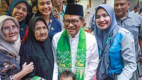 Gubernur DKI Jakarta, Pramono Anung menyalurkan Bantuan Sosial (Bansos) Pemenuhan Kebutuhan Dasar (PKD) kepada 56.351 penerima baru yang terdiri dari Kartu Lansia Jakarta (KLJ), Kartu Anak Jakarta (KAJ), dan Kartu Penyandang Disabilitas Jakarta (KPDJ