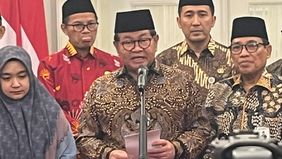 Gubernur DKI Jakarta Pramono Anung meminta aparat penegak hukum mengusut tuntas kasus penemuan 995 senjata, narkoba, serta sejumlah barang lainnya di sebuah sekolah swasta di kawasan Kebayoran Lama, Jakarta Selatan.