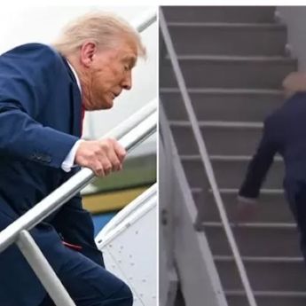 Momen Donald Trump Tersandung Tangga Pesawat Jadi Guyonan