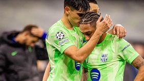 Barcelona gagal ke final Liga Champions setelah kalah dengan agregat 6-7 melawan Inter Milan.