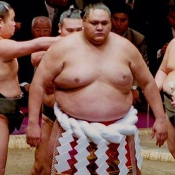 Atlet Sumo Legendaris, Akebono Taro Meninggal Dunia: 'Raksasa' dari Hawaii  yang Gemparkan Jepang