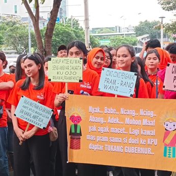 Pendukung Pramono Anung-Rano Karno Mulai Datangi KPU Jakarta