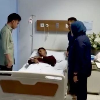 RS Pelni Rawat 24 Korban Demo, Wapres Gibran Jenguk Ojol yang Terluka