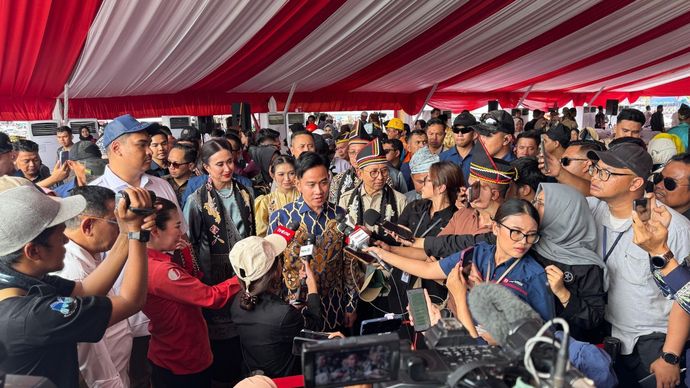 Gibran Raka Bumingraka di Acara Pacu Jalur