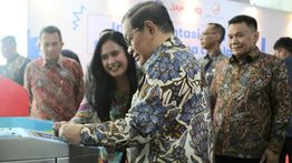 Tak Hanya Transjakarta dan MRT, Pramono Dorong QRIS Tap Masuk ke Layanan Kesehatan